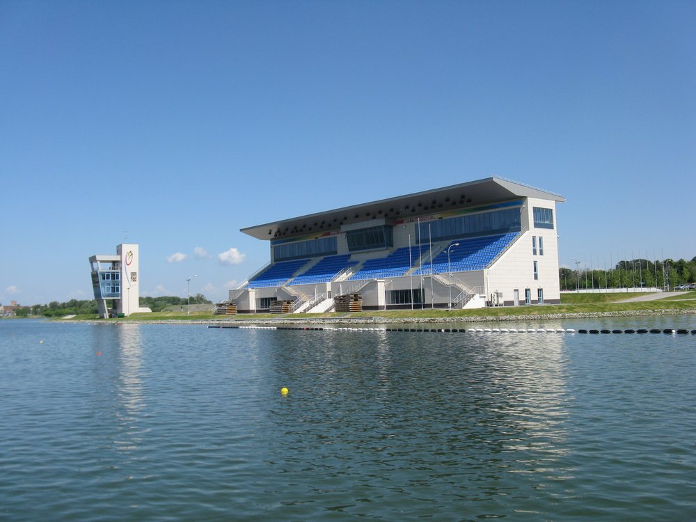 Rowing channels for regattas