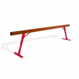 Training beam with adjustable elasticity legs