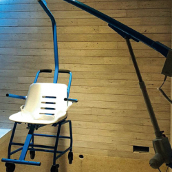 F130 fixed pool lift AVDG1006